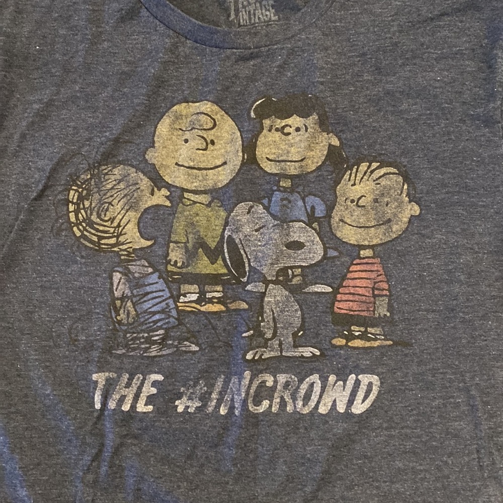 Peanuts tshirt size M